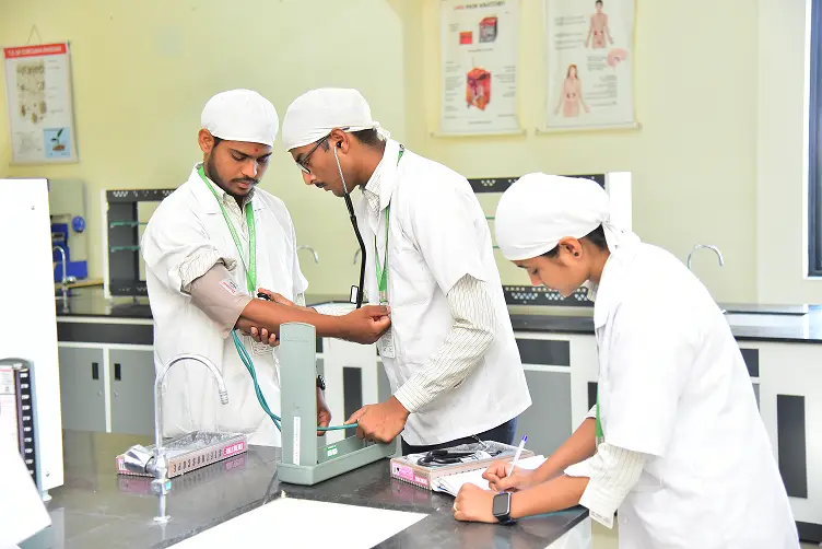 Shahajirao Patil Vikas Pratishthans S B Patil College of Pharmacy Indapur Village Vangali: campus photo 3