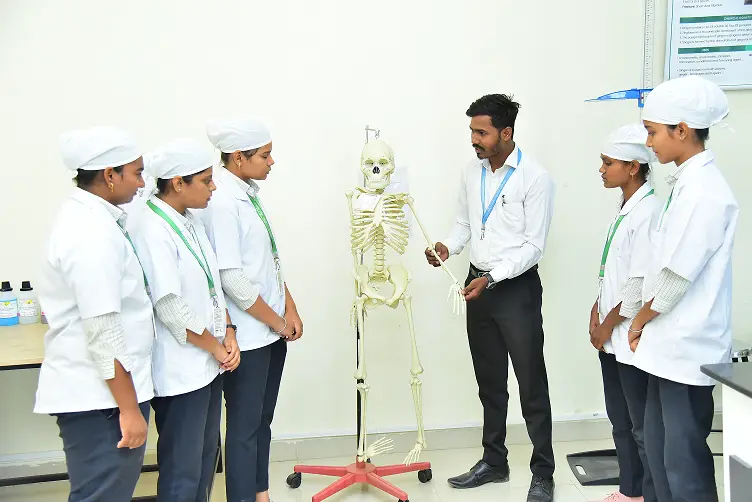Shahajirao Patil Vikas Pratishthans S B Patil College of Pharmacy Indapur Village Vangali: campus photo 4