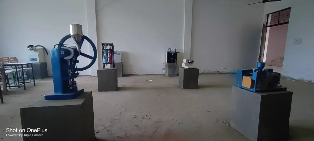 Shaheed Bhagat Singh Institute of Management and Technology: campus photo 8