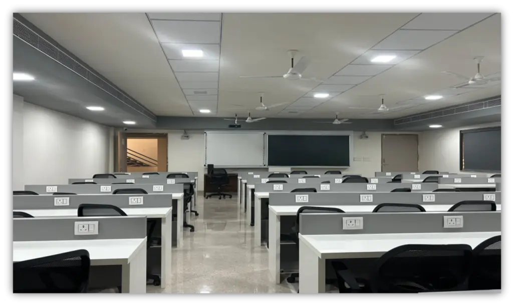 Shardaben Bhagubhai Mangaldas Patel Nursing and Para Medical College: campus photo 1