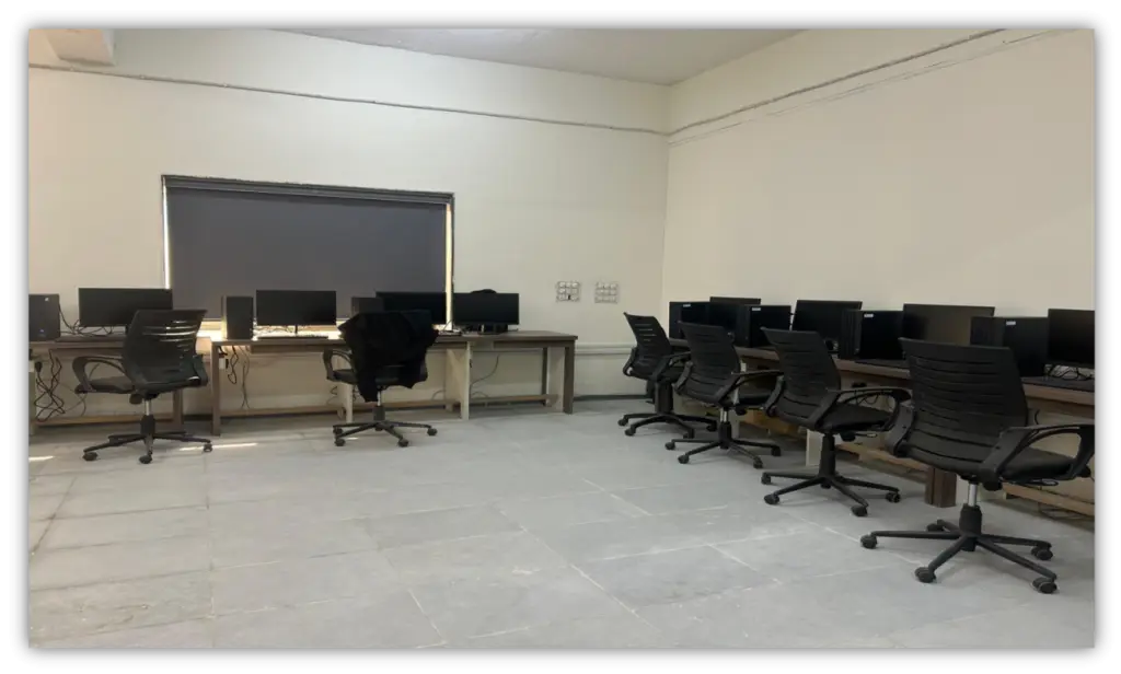 Shardaben Bhagubhai Mangaldas Patel Nursing and Para Medical College: campus photo 7