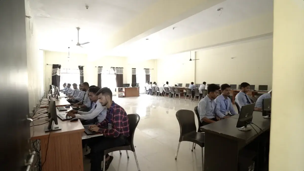 Shashi Institute of Pharmaceutical Science and Research Jaunpur: campus photo 5