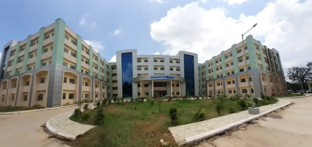 Sheikh Bhikhari Medical College & Hospital: campus photo 8