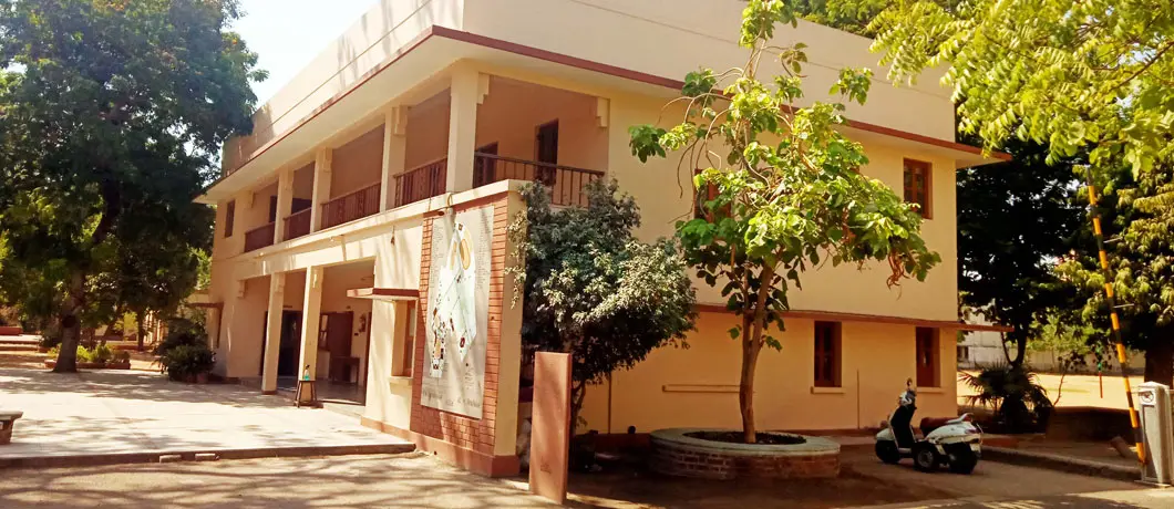 Sheth C. N. College of Fine Arts: campus photo 3