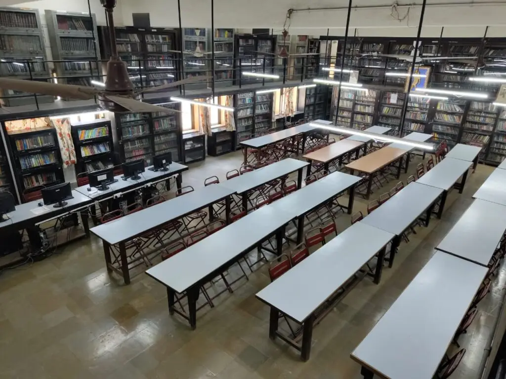 Sheth L.U.J. College of Arts And Sir M.V. College of Science and Commerce: campus photo 8