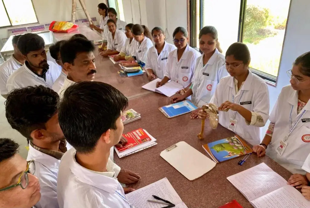 Shivshambhu Ayurvedic Medical College and V R Ayurvedic Multispeciality Hospital and Research Center: campus photo 1