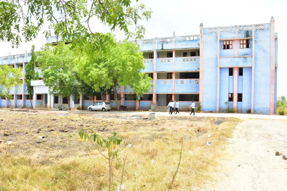 Shree Arumugham Arts and Science College campus