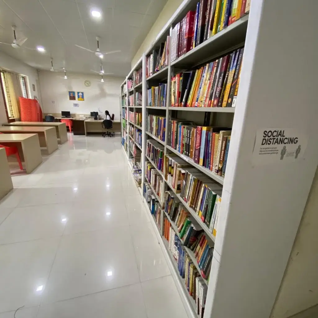 Shree L.R.Tiwari Degree College of Arts, Commerce and Science: campus photo 7