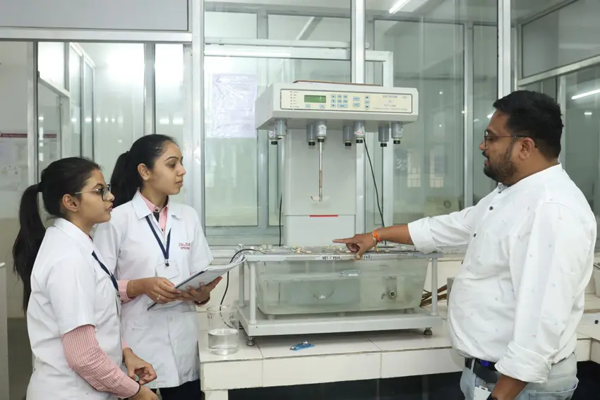 Shree Naranjibhai Lalbhai Patel College of Pharmacy: campus photo 2