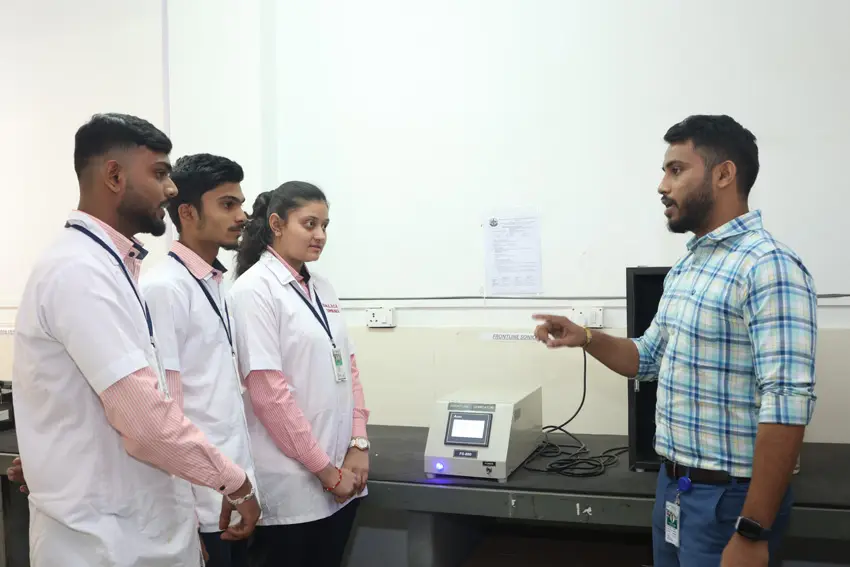 Shree Naranjibhai Lalbhai Patel College of Pharmacy: campus photo 3