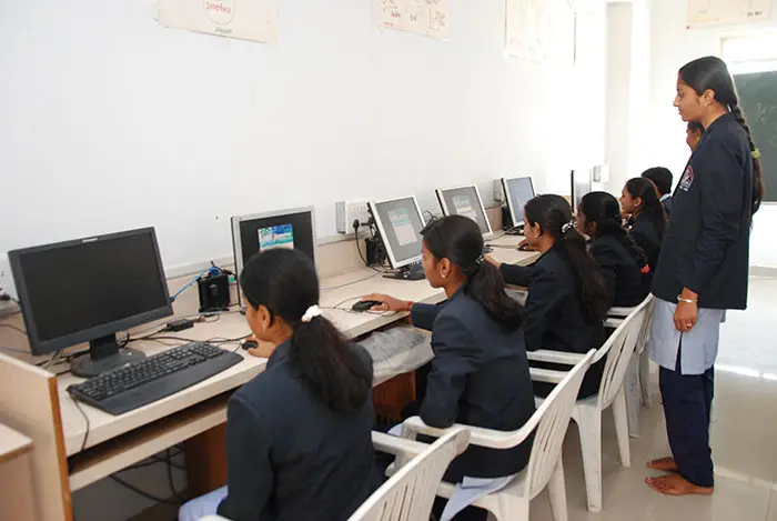 Shree Neminath Jain Brahmacharyashram Jain Gurukul Chandwad Nashik: campus photo 4