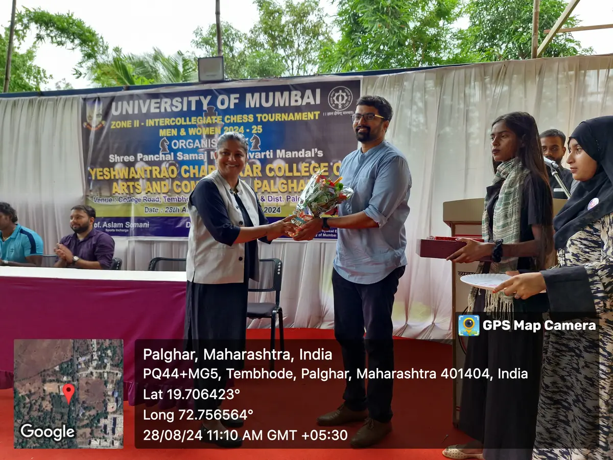 Shree Panchal Samaj Madhyavarti Mandal's Yeshwantrao Chaphekar College of Arts and Commerce (for women) campus photo 4