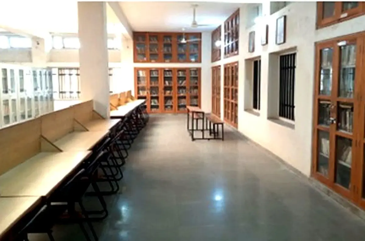 Shree Parekh Arts College Mahuva: campus photo 2