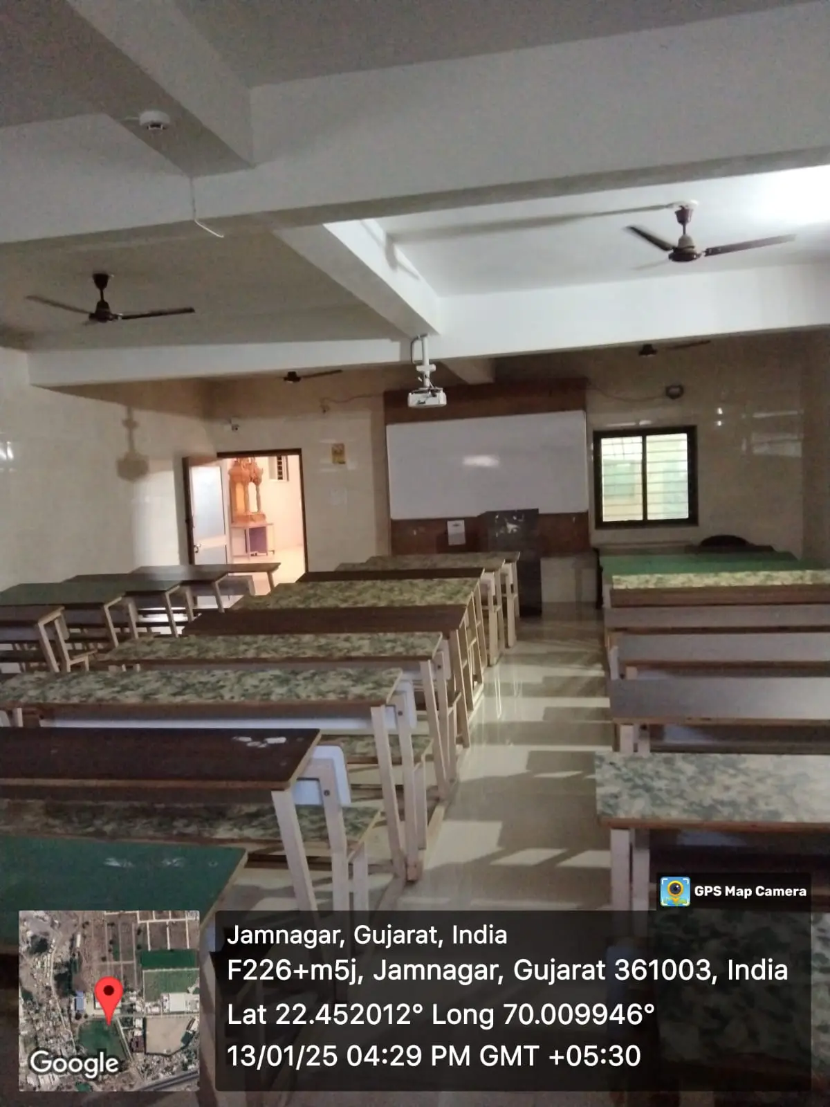 Shree Swaminarayan Gurukul Pharmacy College Jamnagar: campus photo 6