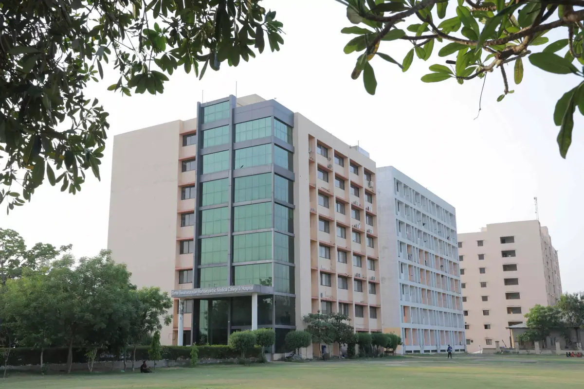 Shree Swaminarayan Homoeopathy College: campus photo 2