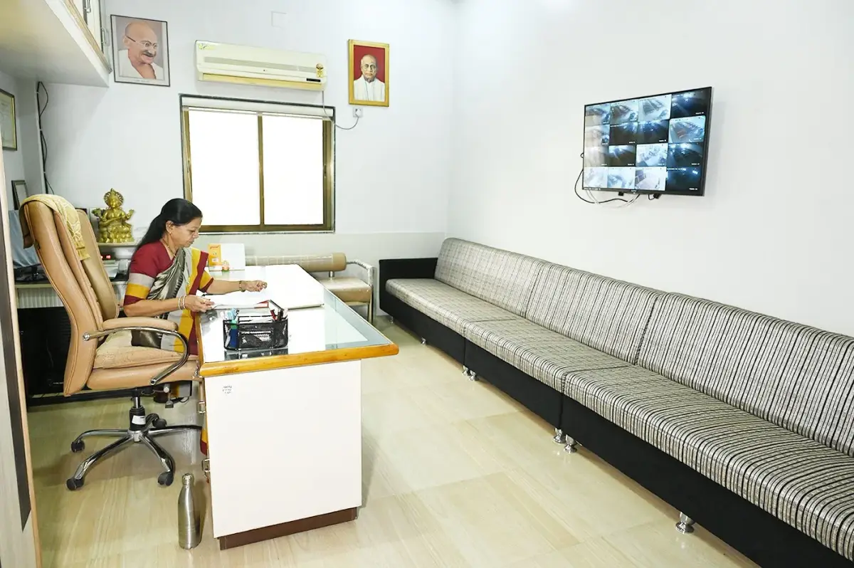 Shree V.M. Sakaria Mahila Arts College: campus photo 2