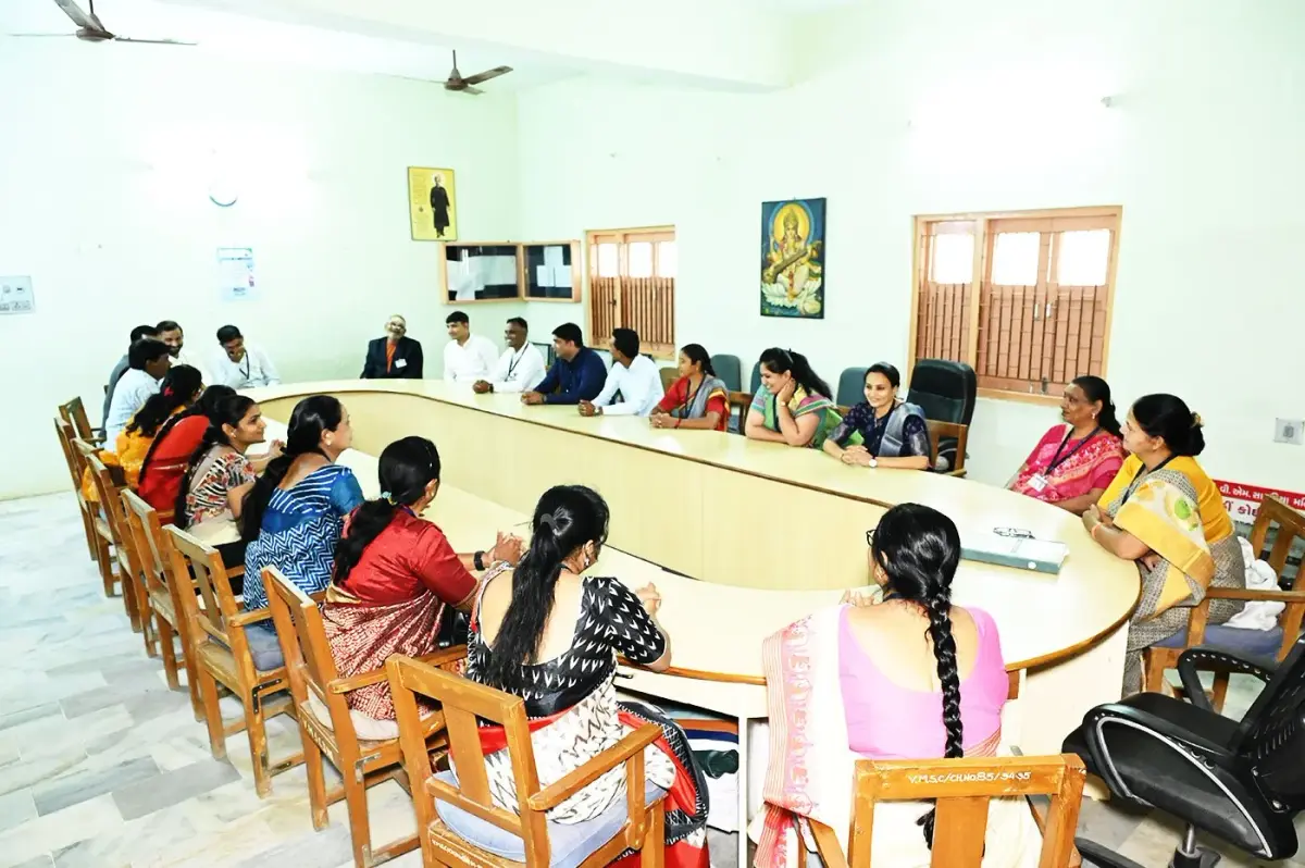 Shree V.M. Sakaria Mahila Arts College: campus photo 6