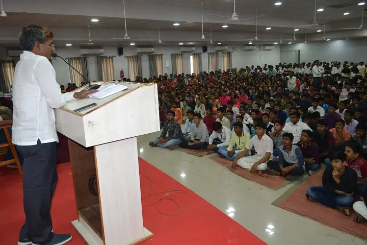 Shree Vitthal Edu. and Research Institute, College of Engineering (Polytechnic): campus photo 8