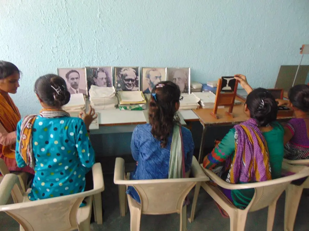 Shri AMBALAL M.PATEL(Avni Seeds) MAHILA EDUCATION COLLEGE, UNJHA.: campus photo 3