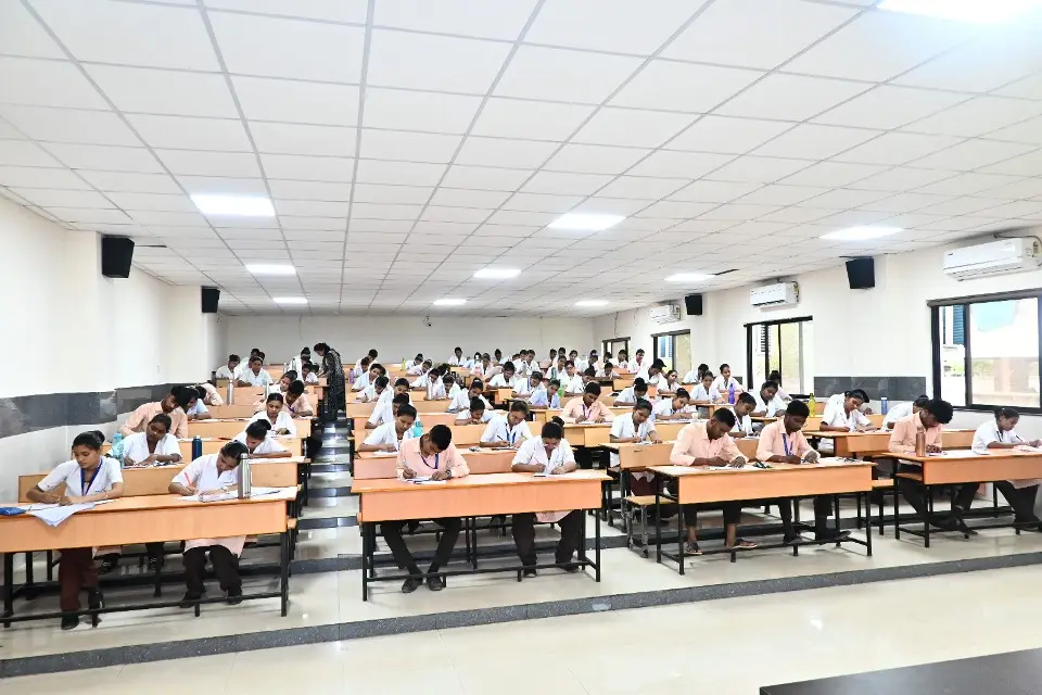 Shri Balaji Institute of Dental Sciences: campus photo 1