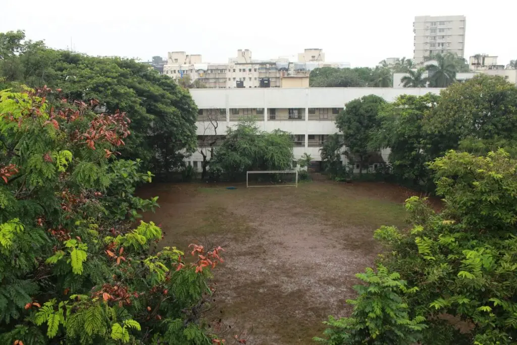 Shri Chinai College of Commerce and Economics: campus photo 4