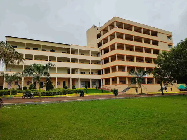 Shri Dattakrupa Shaikshnik & Krishi Gram Vikas Pratishthans College of Educaton: campus photo 4