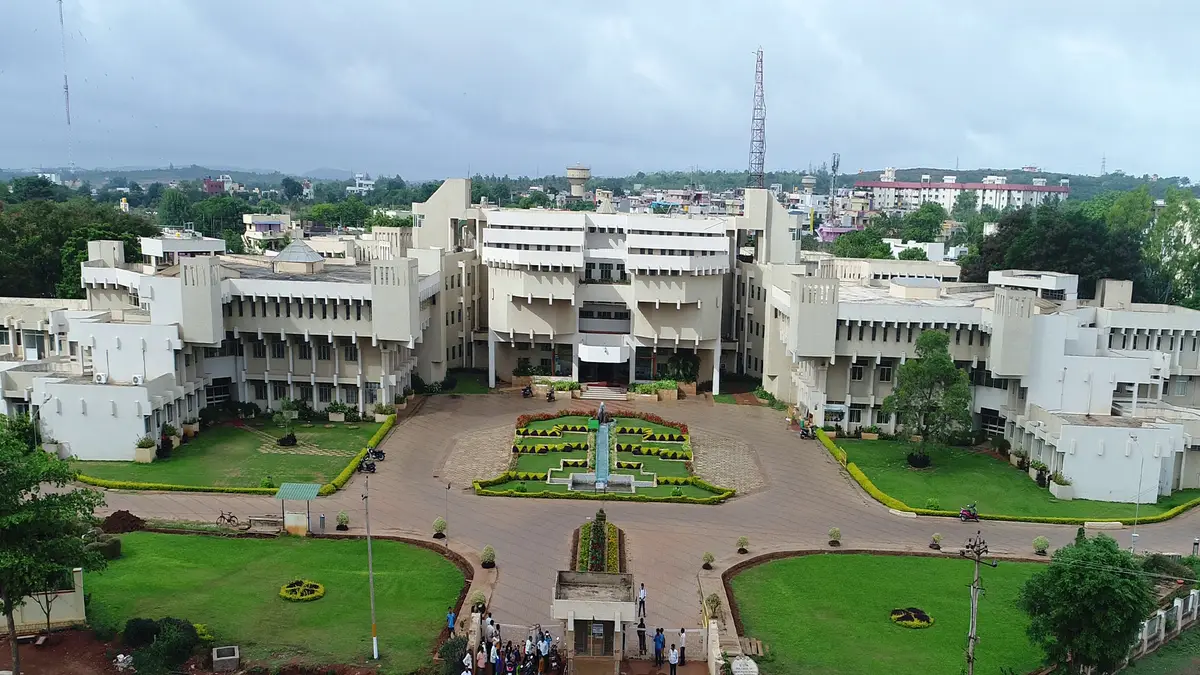 Shri Dharmasthala Manjunatheshwara University: campus photo 5