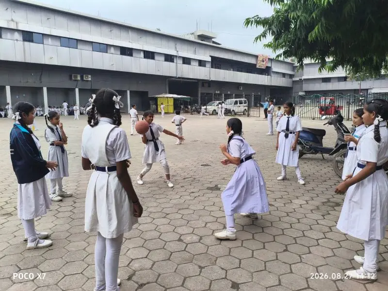 Shri Gujarati Samaj B.Ed. College campus