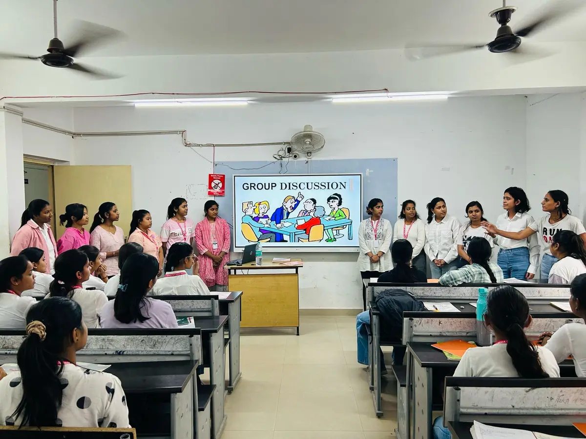 Shri Guru Nanak Girls Degree College: campus photo 4
