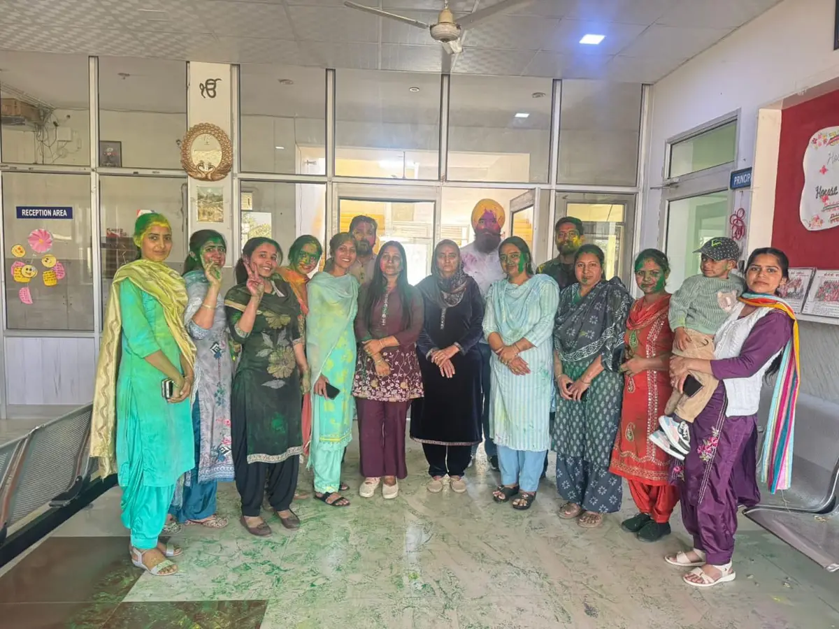 Shri Guru Teg Bahadur College for Women, Ballloh: campus photo 1