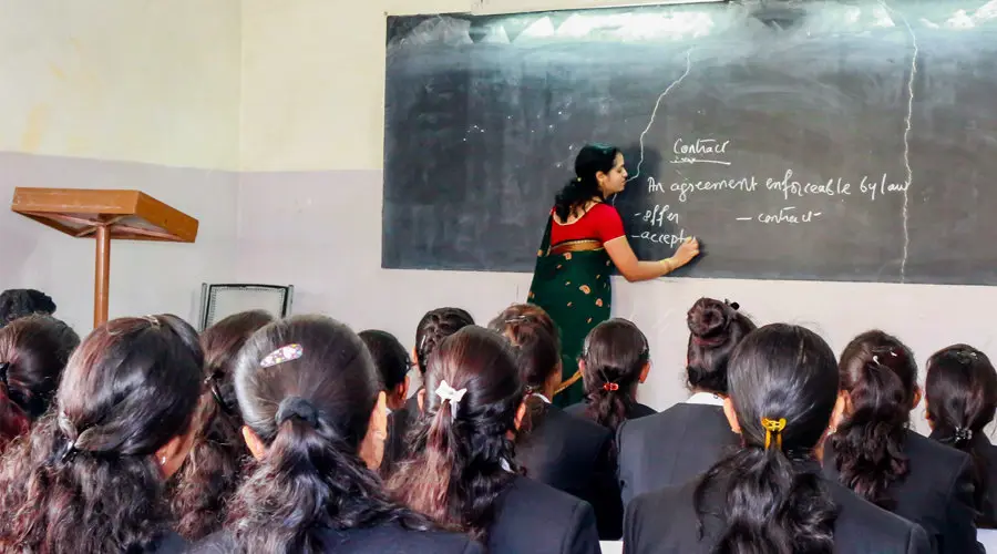 Shri Jagadguru Renukacharya College of Law: campus photo 8