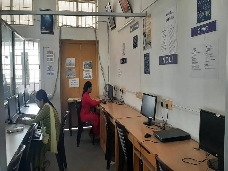 Shri Krishnaswamy College for Women: campus photo 1