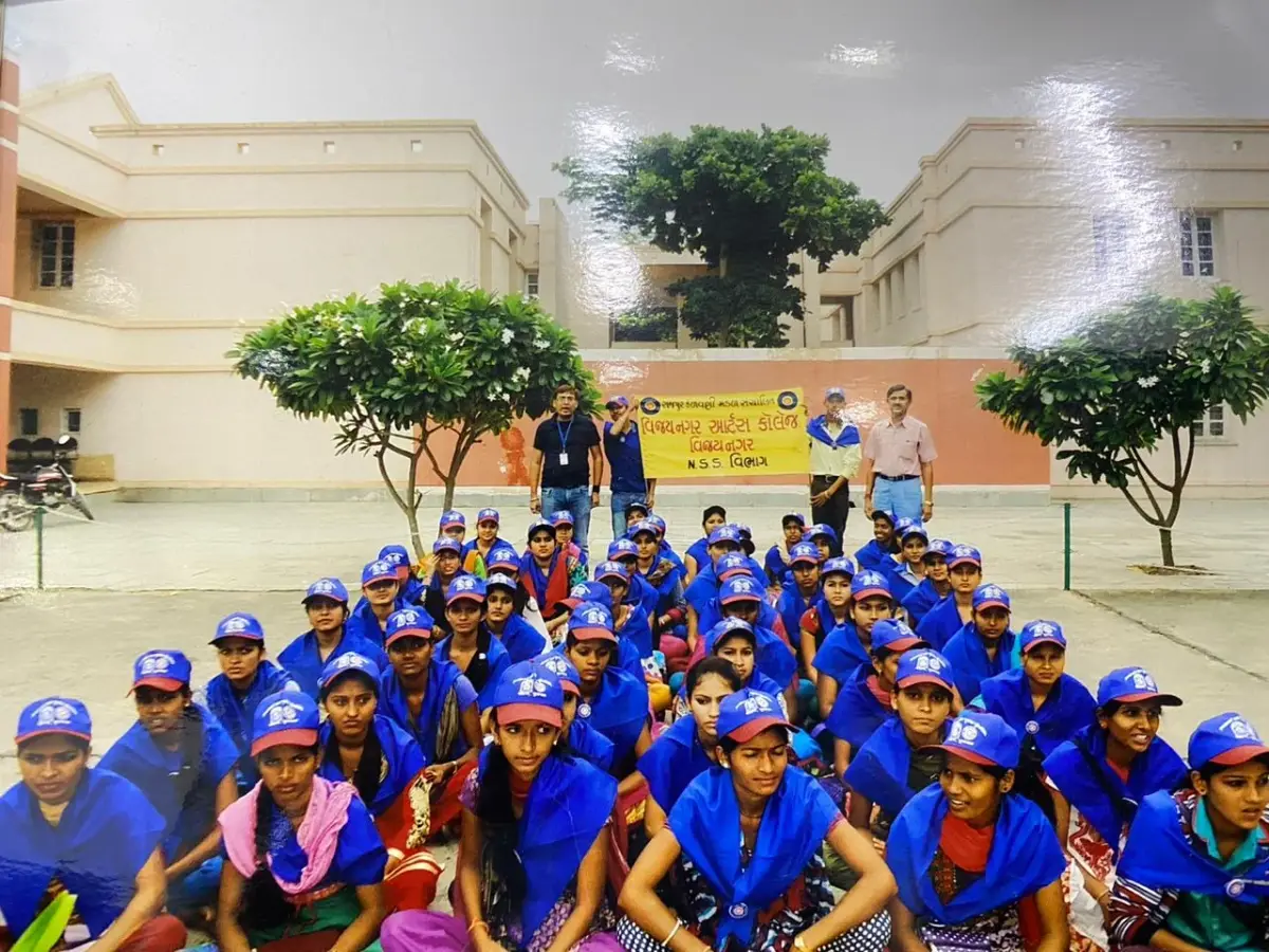 Shri M N Patel Med College: campus photo 1