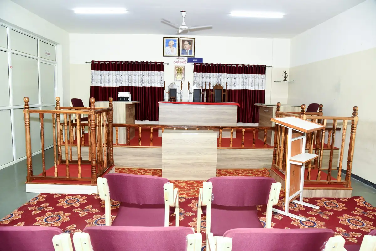 Shri Neminath Jain Brahmacharyashram's Shriman Sampatlalji Pemrajji Surana Law College: campus photo 1