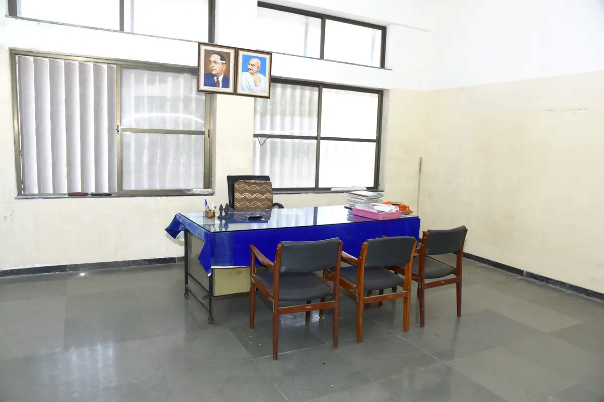 Shri Neminath Jain Brahmacharyashram's Shriman Sampatlalji Pemrajji Surana Law College: campus photo 4