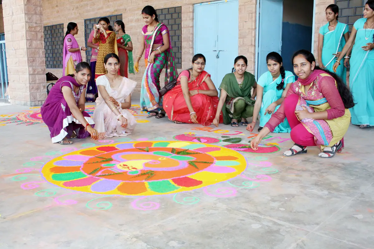 Shri R.N.Memorial Mahila Stc: campus photo 5