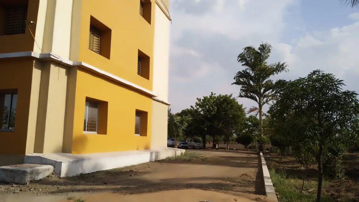 Shri Radhakrishan College: campus photo 1