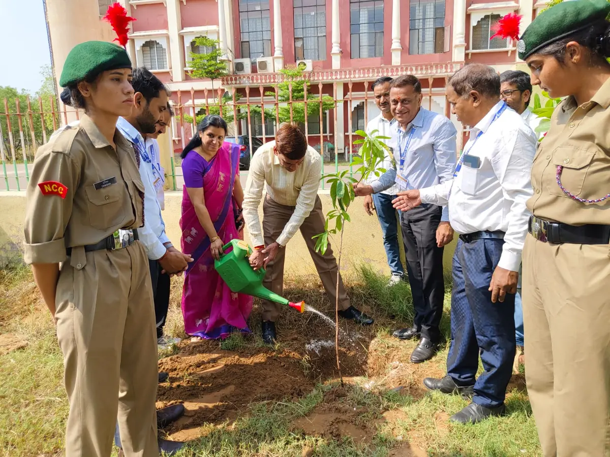 Shri Radheshyam R. Morarka Government College: campus photo 1