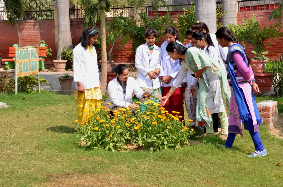 Shri Sanatan Dharam Institute of Pharmacy & Medical Technology: campus photo 2