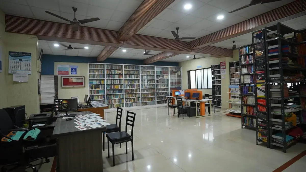 Shri Sindh Thakurnath S S T College of Arts and Commerce: campus photo 7