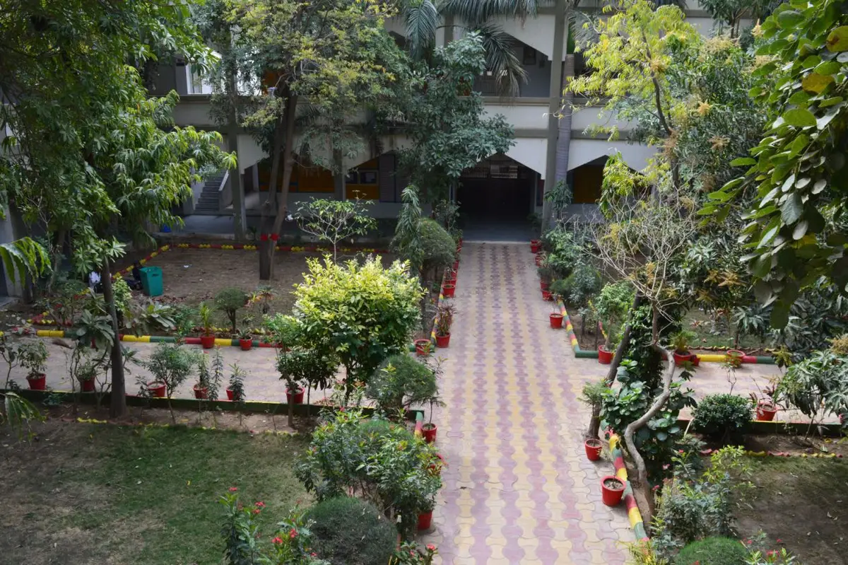 Shri Trikamjibhai Chatwani Arts & J V Gokal Trust Commerce College campus photo 6