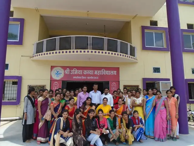 Shri Umiya Girls College: campus photo 3