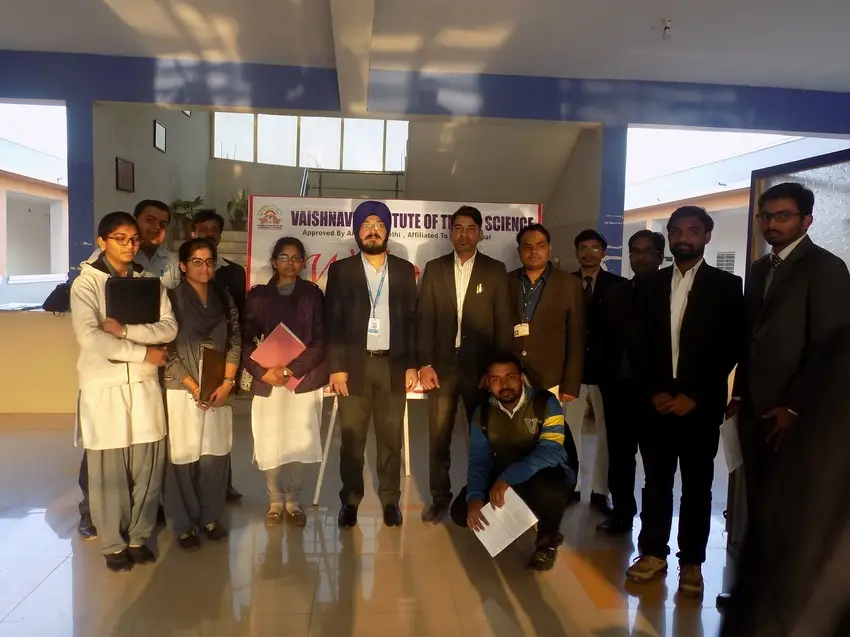 Shri Vaishnavi Institute of Pharmacy: campus photo 8
