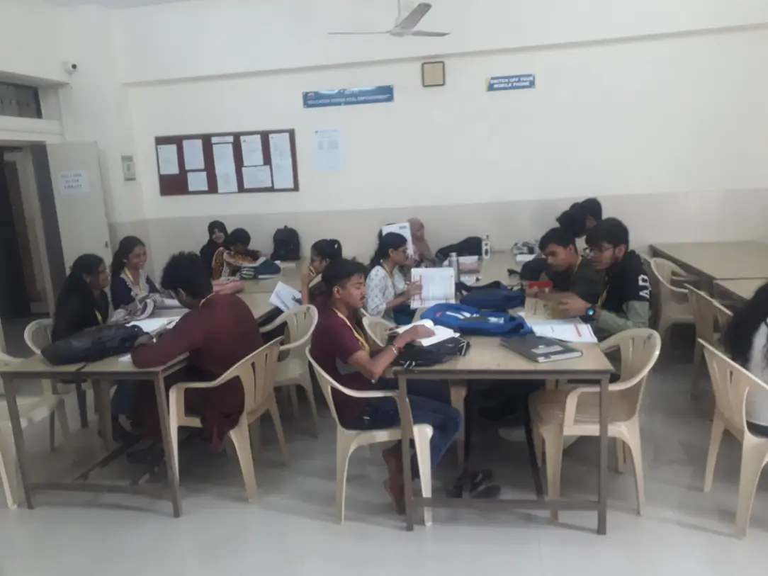 Shri Yashwantrao Chavan Shikshan Prasarak Mandals Sinhgad College of Commerce campus photo 2
