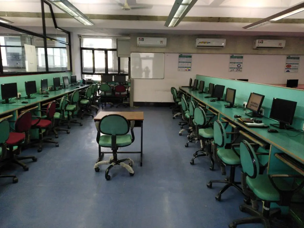 SIES Graduate School of Technology: campus photo 8