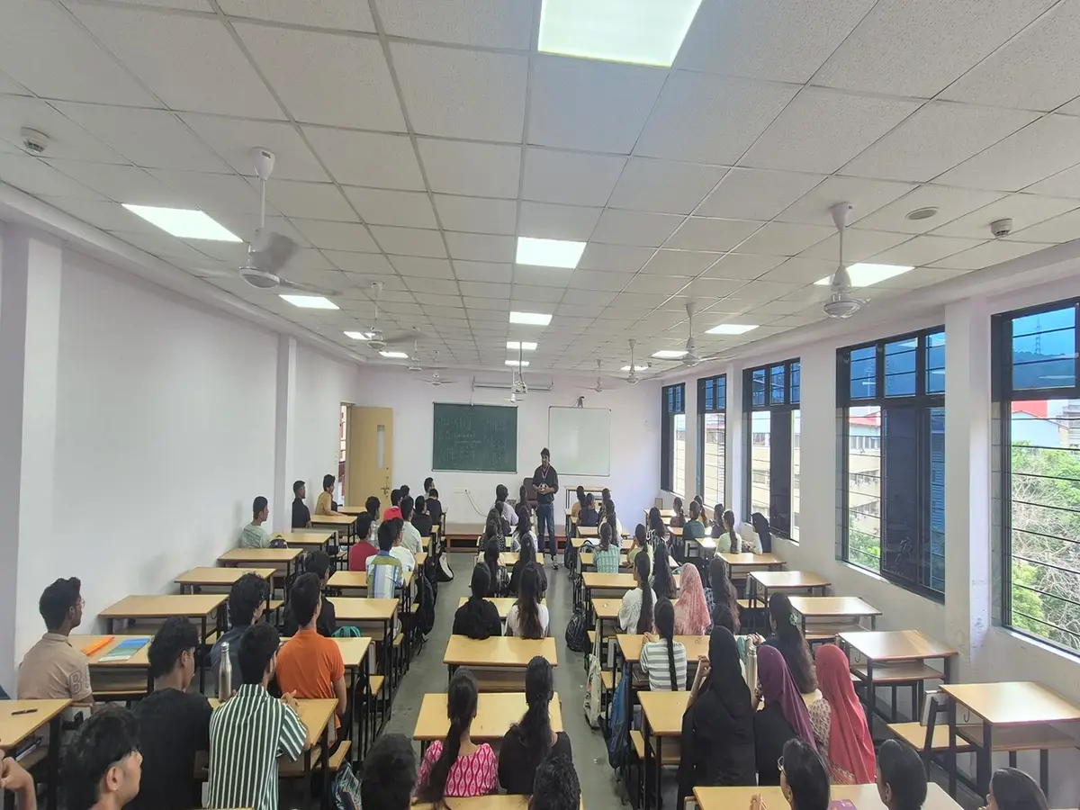 SIES (Nerul) College Of Arts, Science And Commerce: campus photo 5