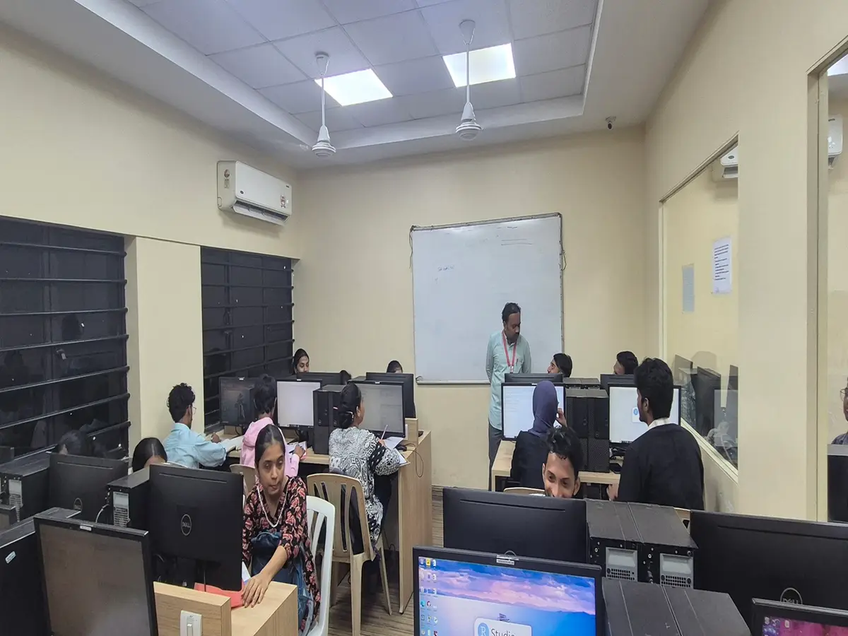 SIES (Nerul) College Of Arts, Science And Commerce: campus photo 3