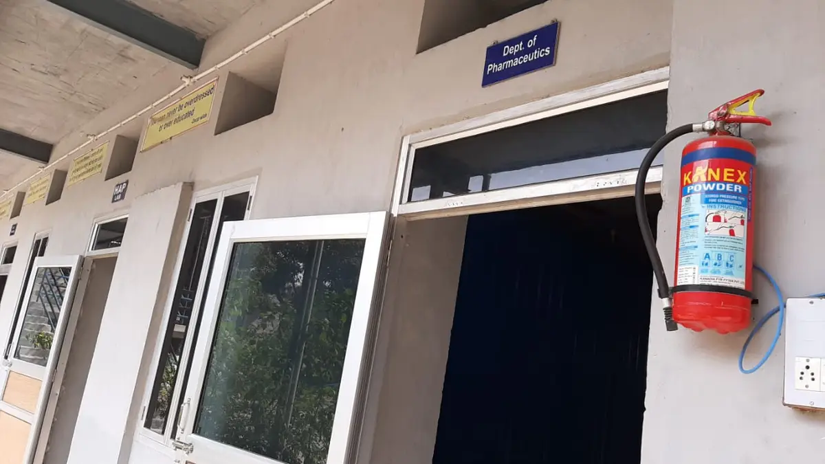 Sikaria Pharmacy College: campus photo 5