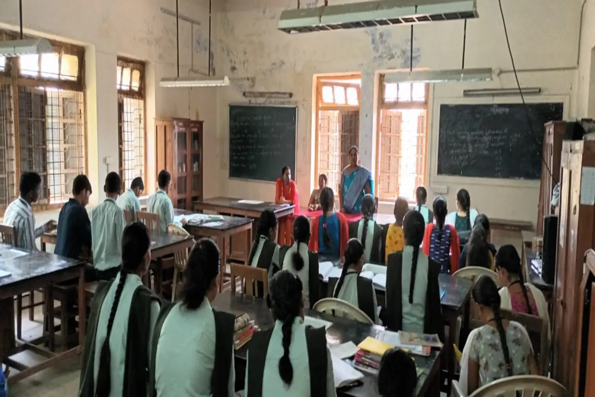 Silver Jubilee College: campus photo 6