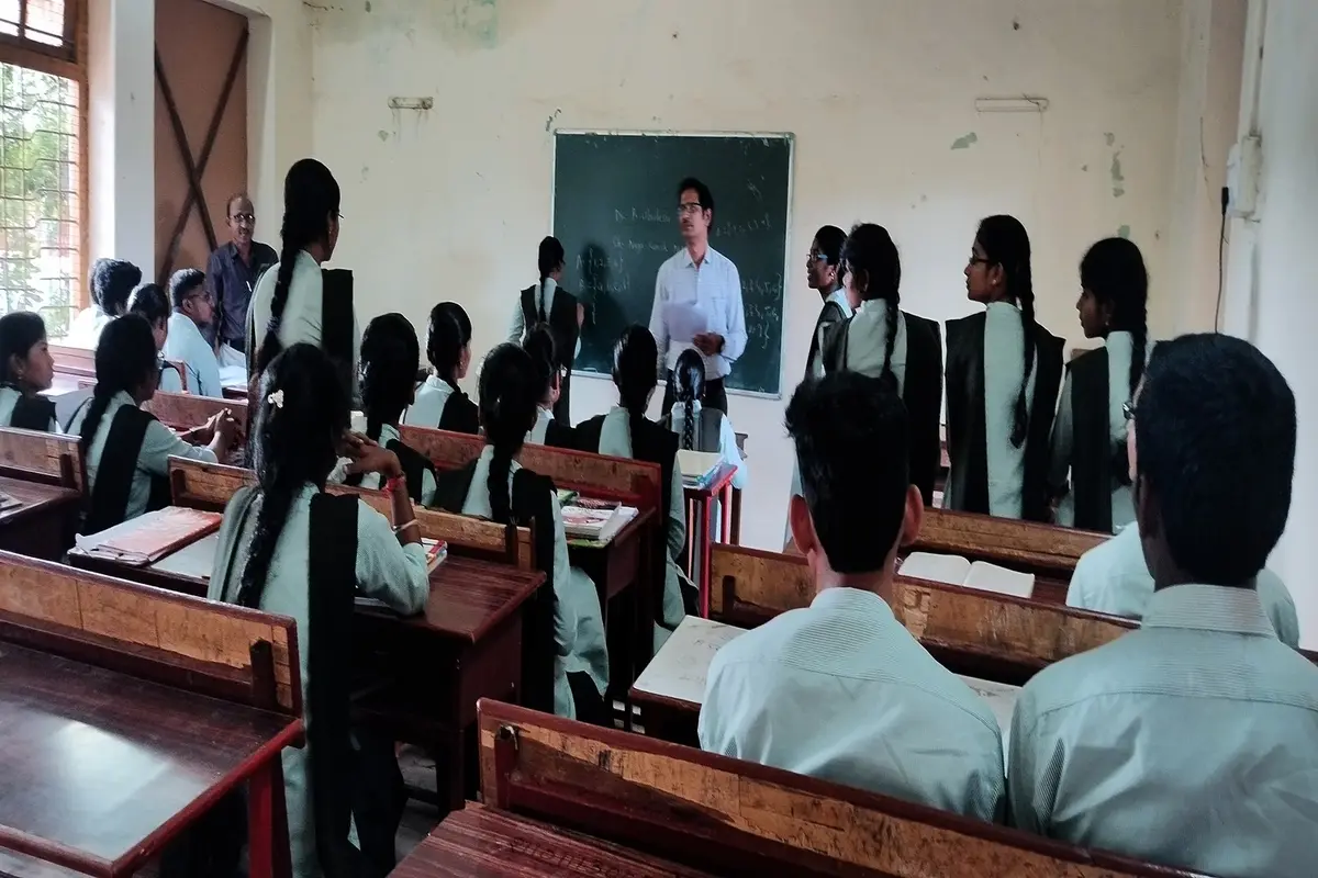 Silver Jubilee College: campus photo 8